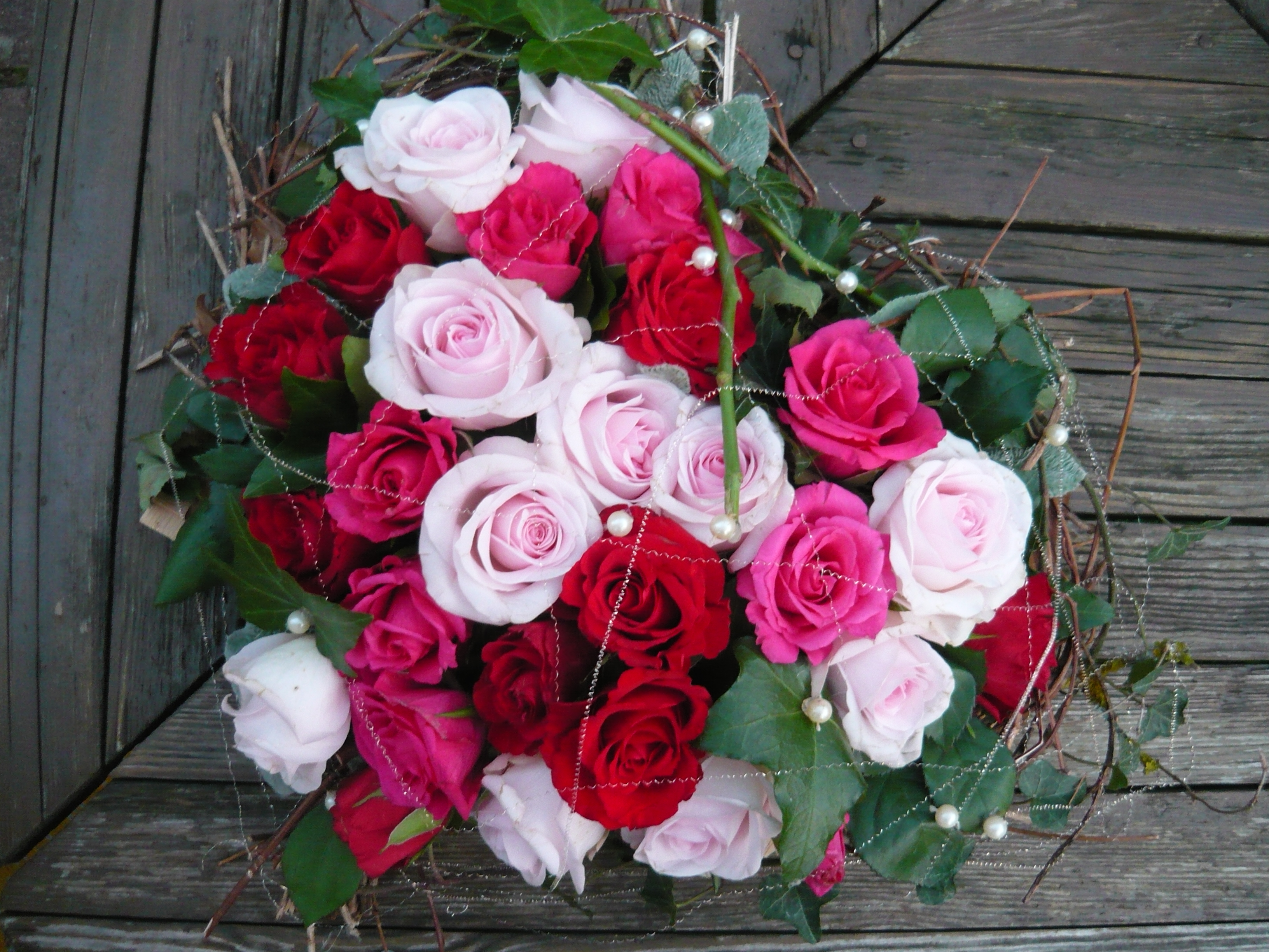 Herz aus Rosen